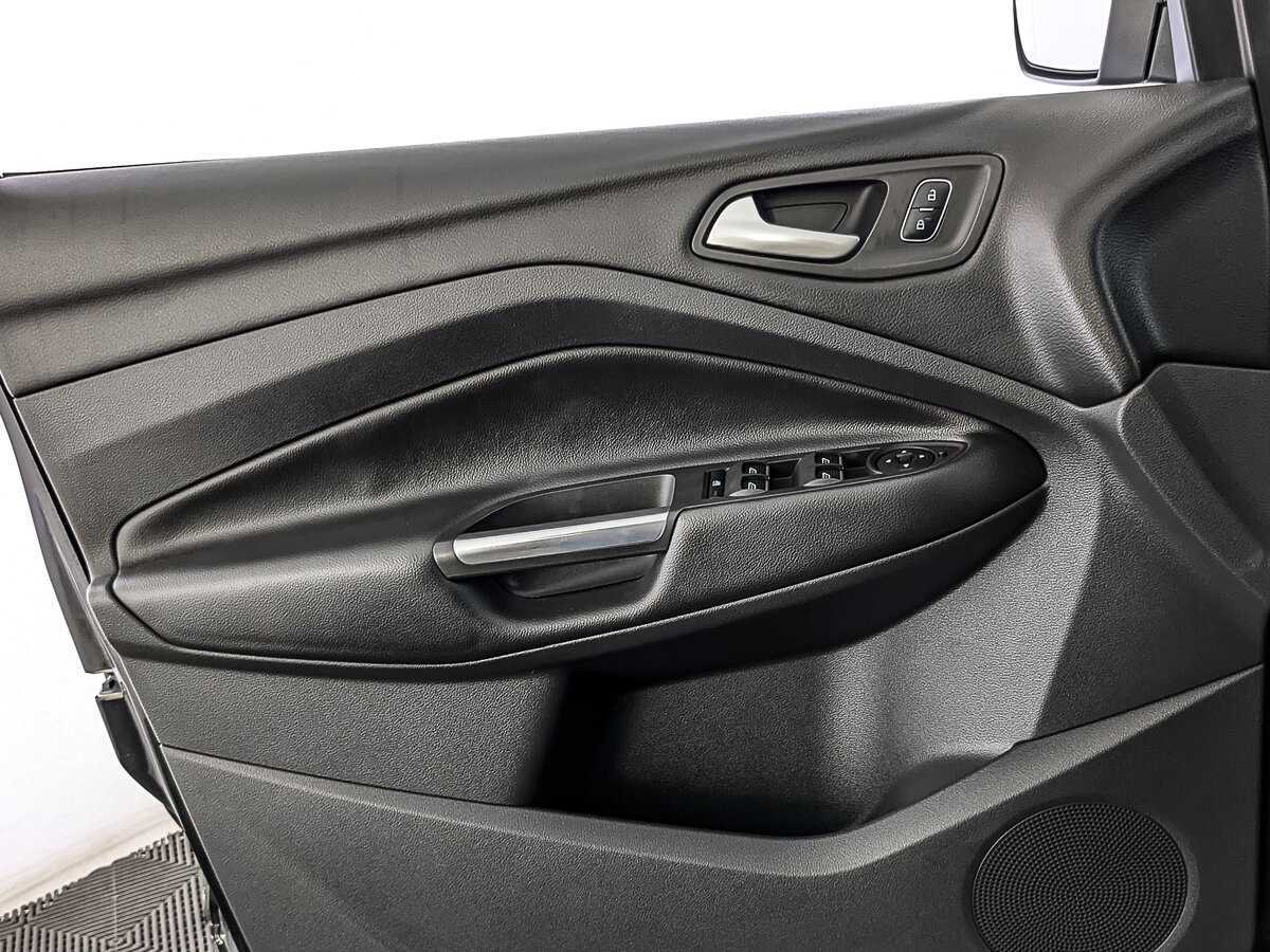 Купить Ford Kuga с пробегом. Фото: #18