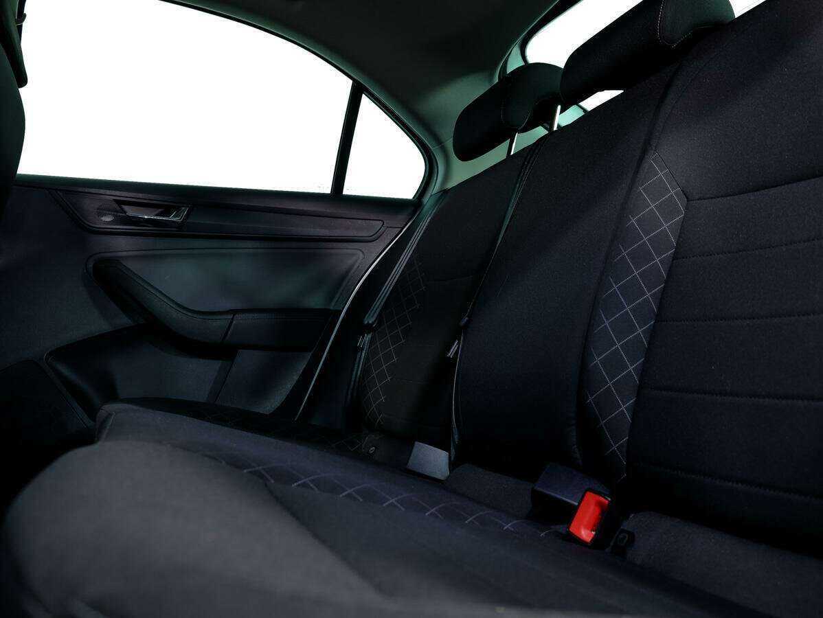 Купить Skoda Rapid с пробегом. Фото: #11