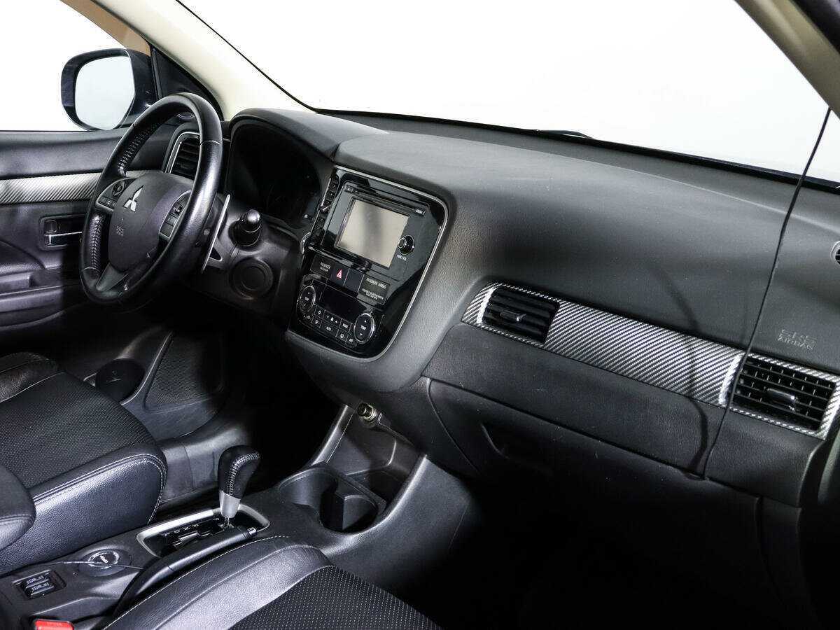 Купить Mitsubishi Outlander с пробегом. Фото: #6