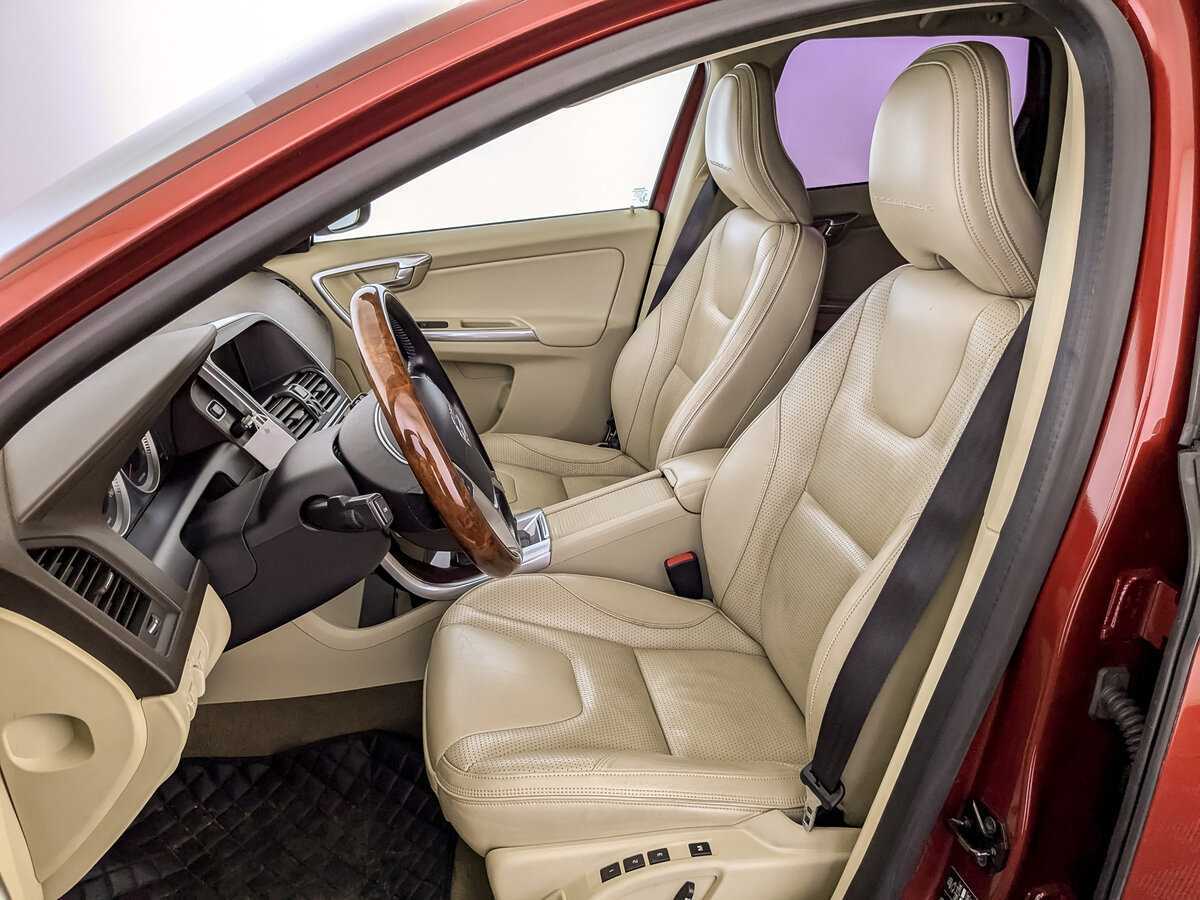 Купить Volvo XC60 с пробегом. Фото: #17