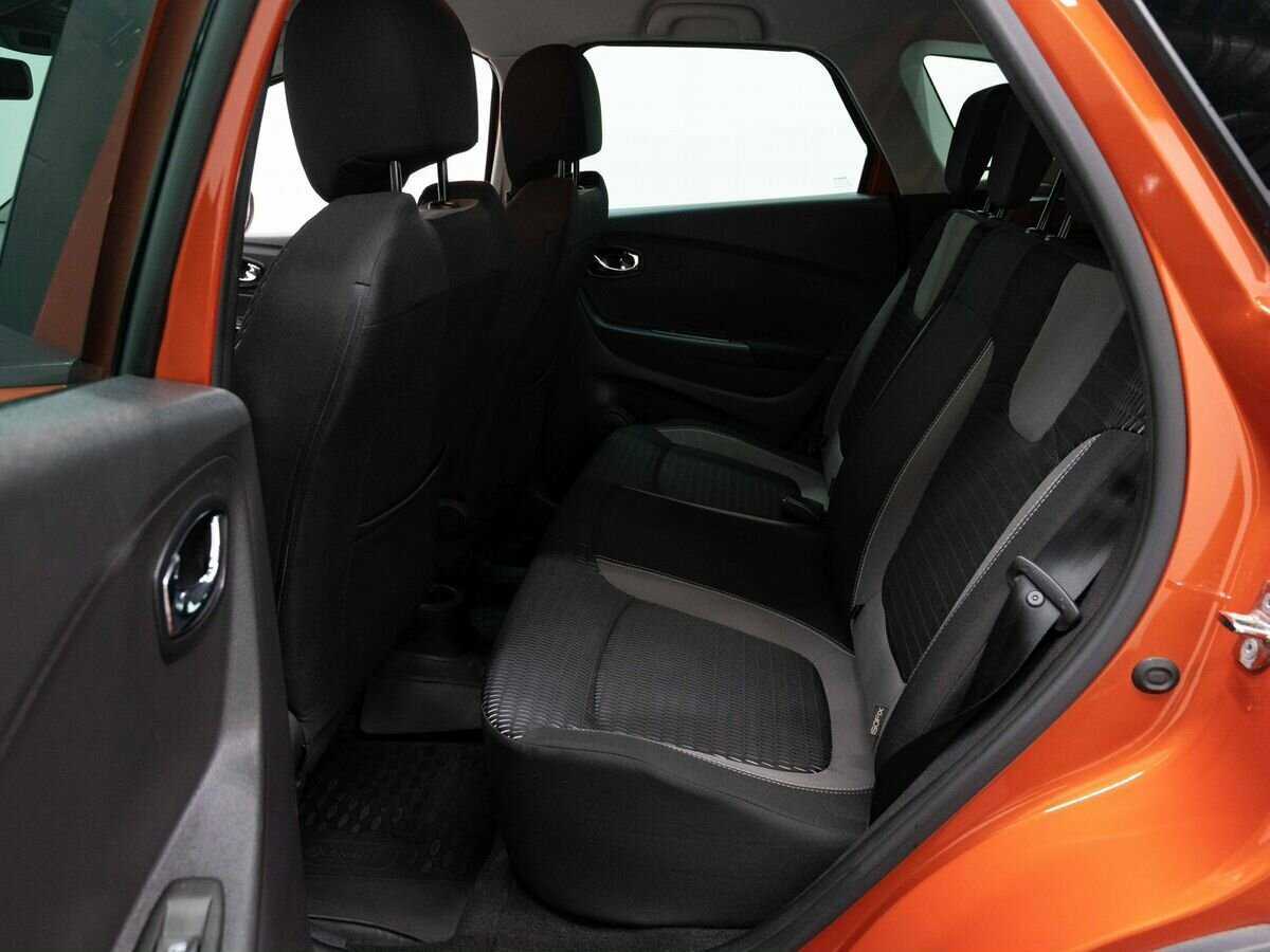 Купить Renault Kaptur с пробегом. Фото: #8