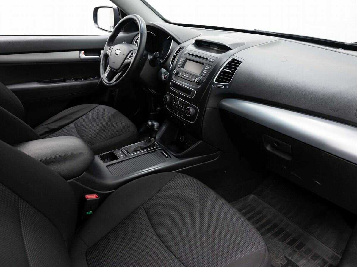 Купить Kia Sorento с пробегом. Фото: #12