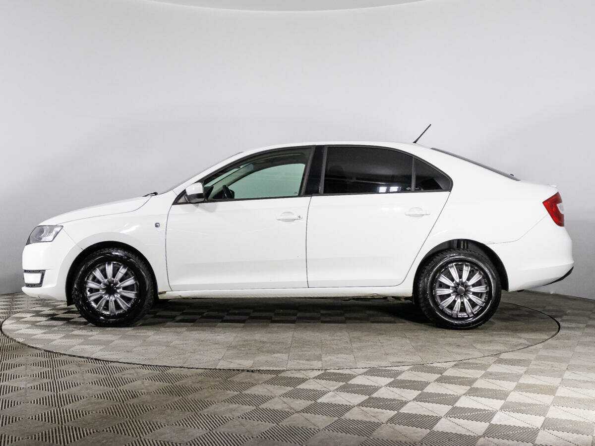 Купить Skoda Rapid с пробегом. Фото: #3