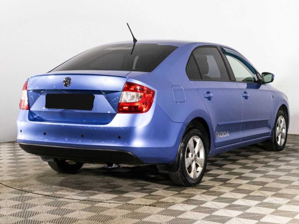 Купить Skoda Rapid с пробегом. Фото: #4