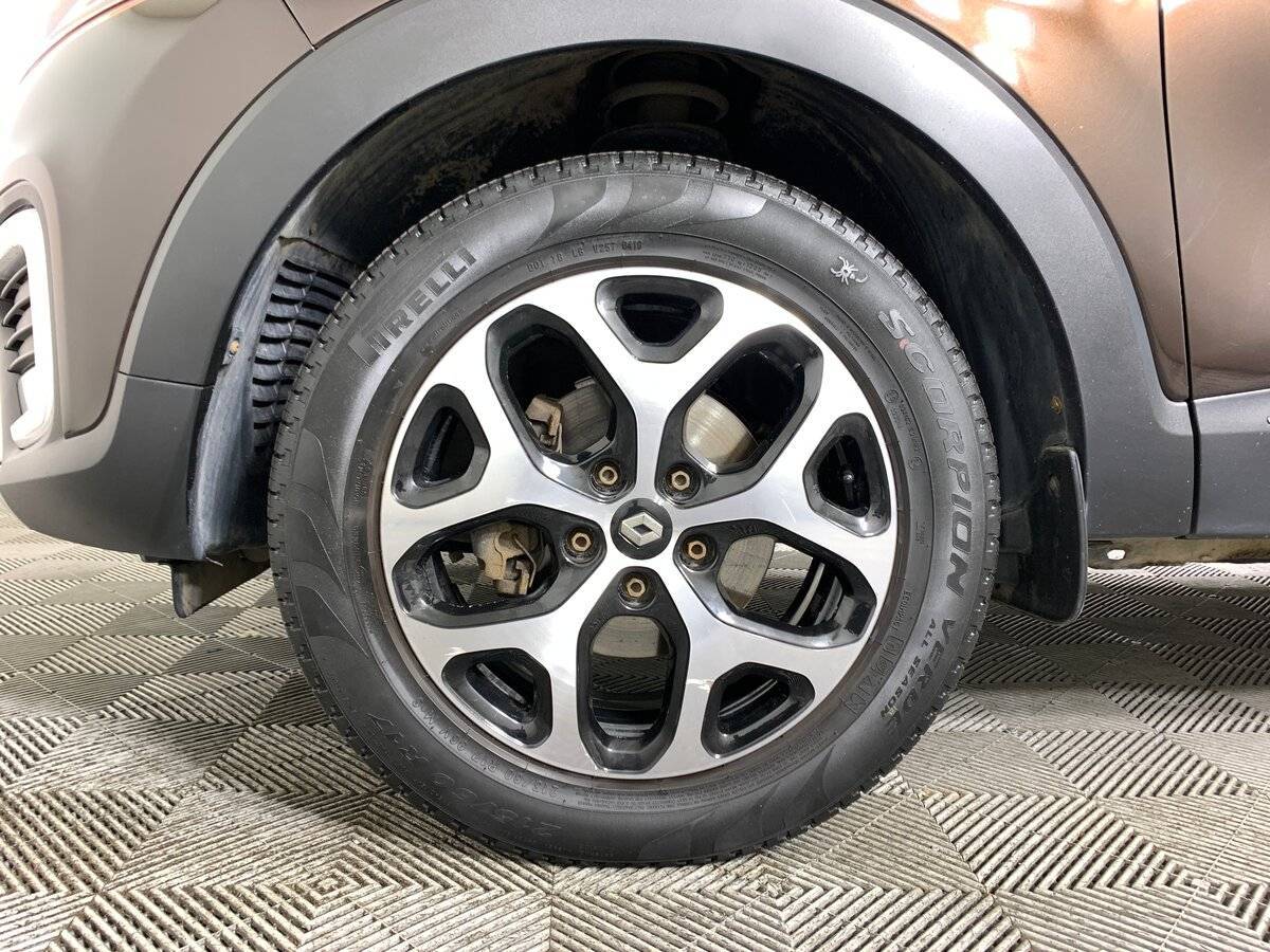 Купить Renault Kaptur с пробегом. Фото: #8