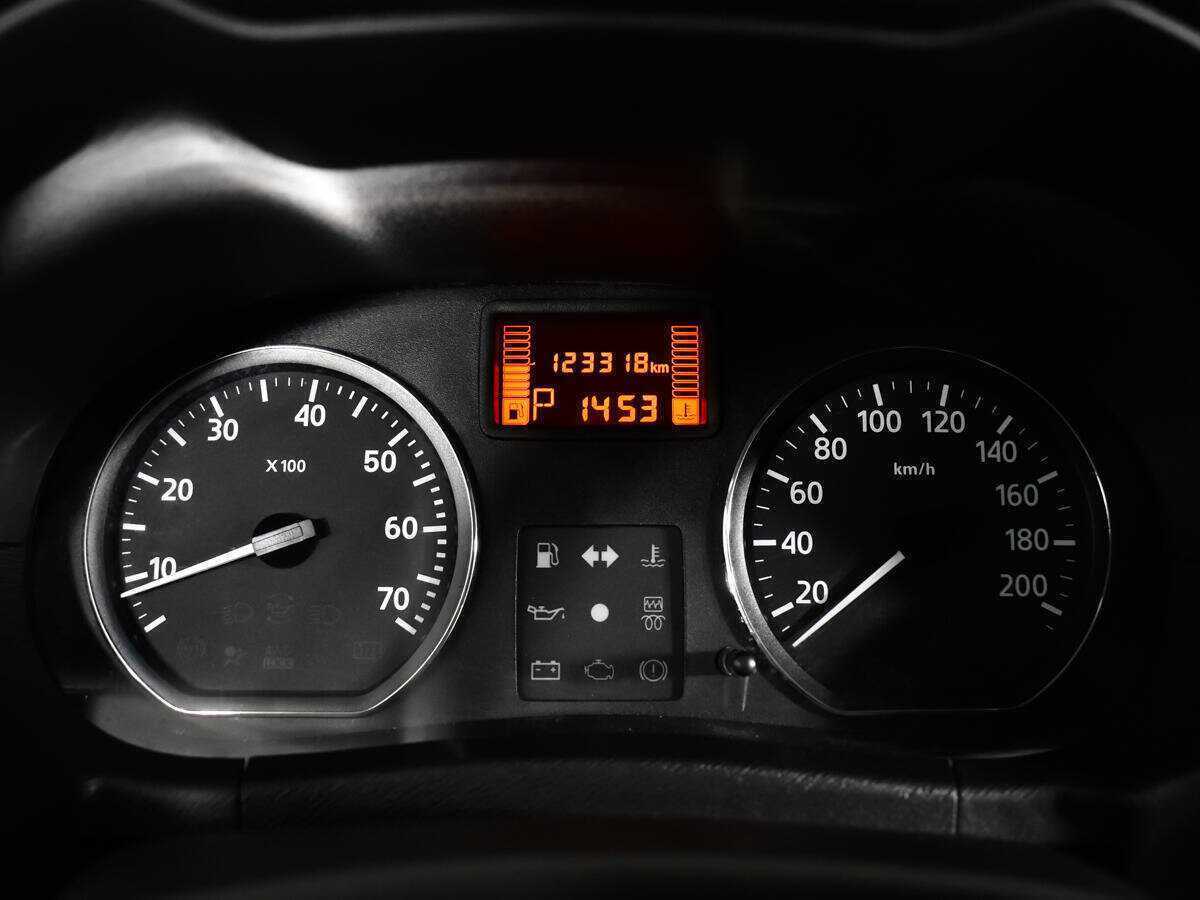 Купить Nissan Terrano с пробегом. Фото: #10