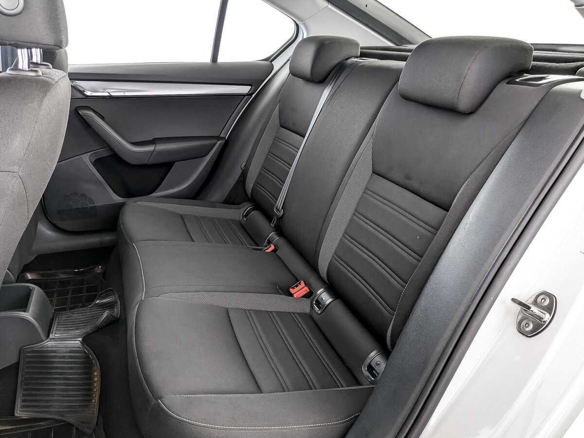 Купить Skoda Octavia с пробегом. Фото: #11