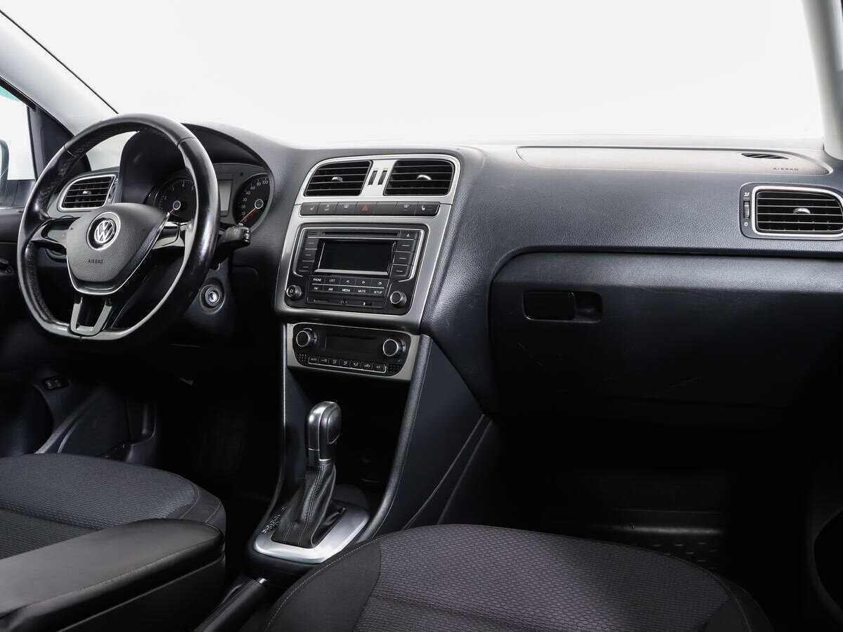 Купить Volkswagen Polo с пробегом. Фото: #7