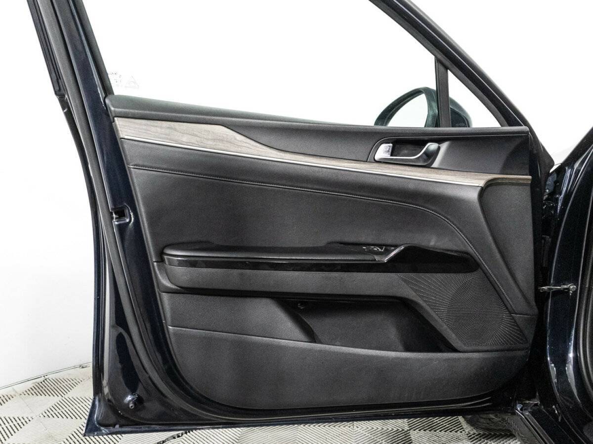 Купить Kia K5 с пробегом. Фото: #27