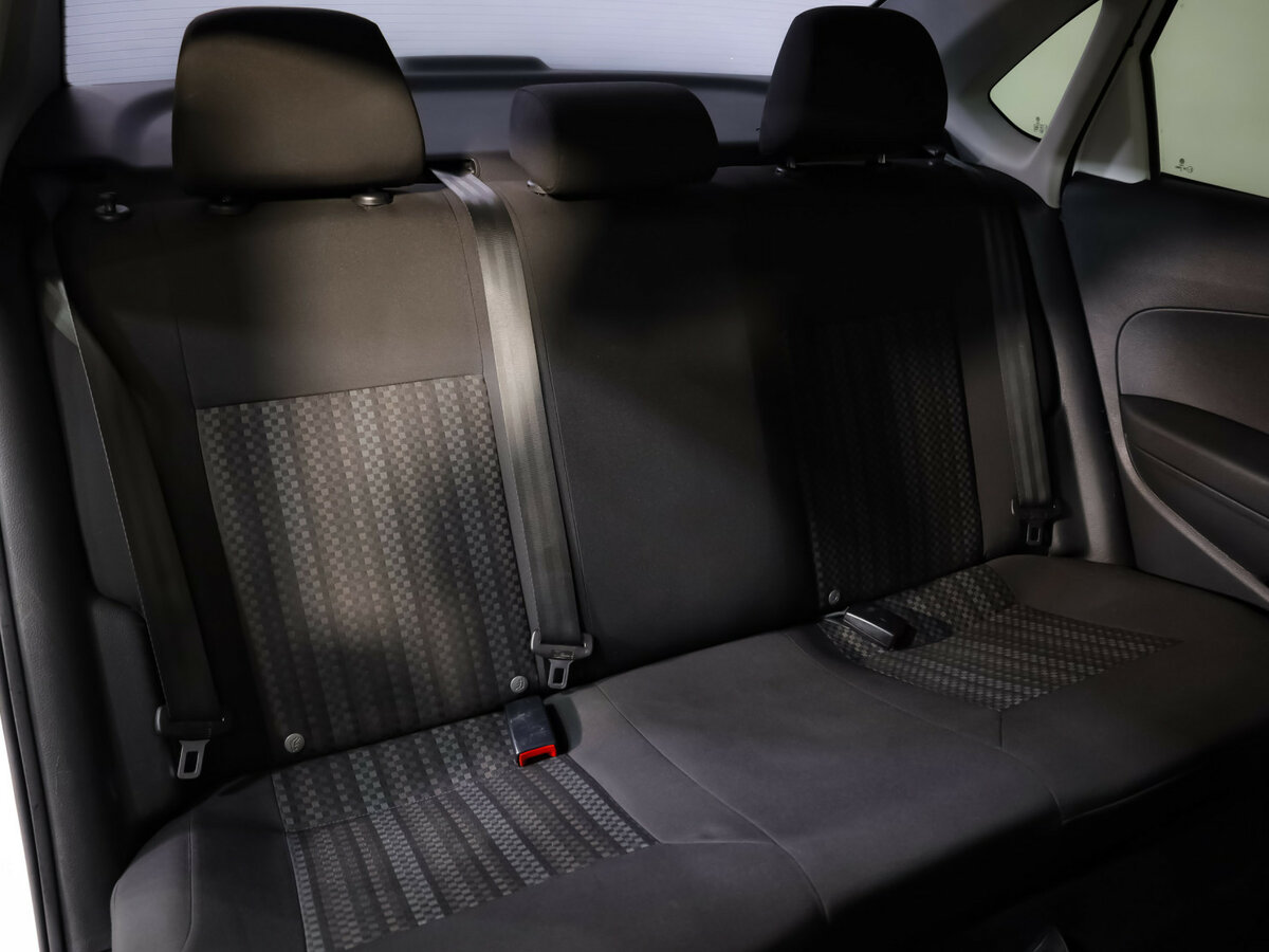 Купить Volkswagen Polo с пробегом. Фото: #15