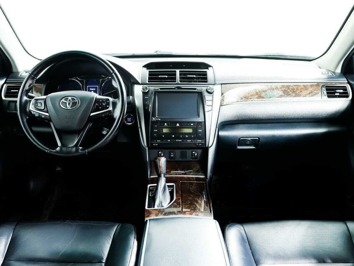 Купить Toyota Camry с пробегом. Фото: #10