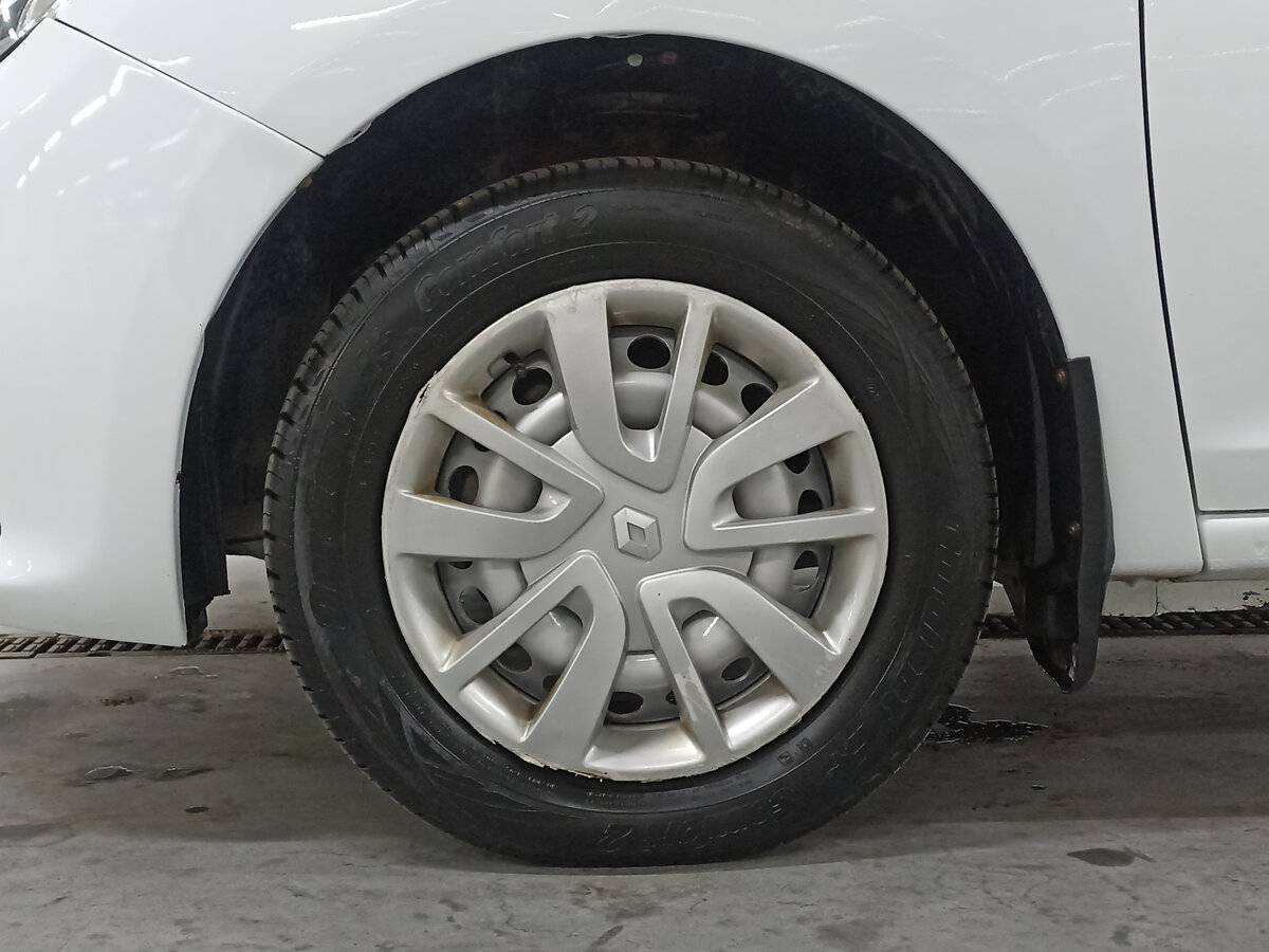 Купить Renault Logan с пробегом. Фото: #17