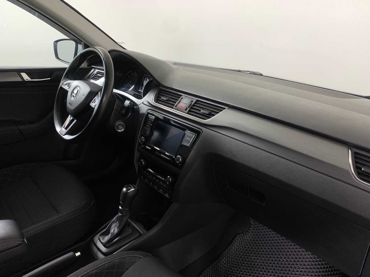 Купить Skoda Rapid с пробегом. Фото: #11