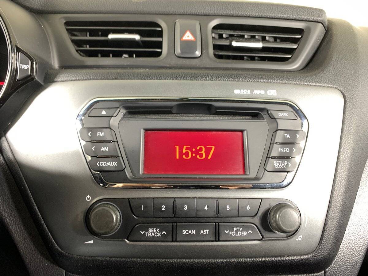 Купить Kia Rio с пробегом. Фото: #13