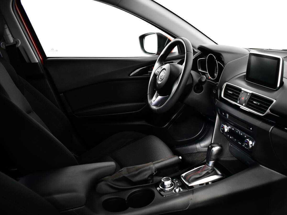 Купить Mazda 3 с пробегом. Фото: #8