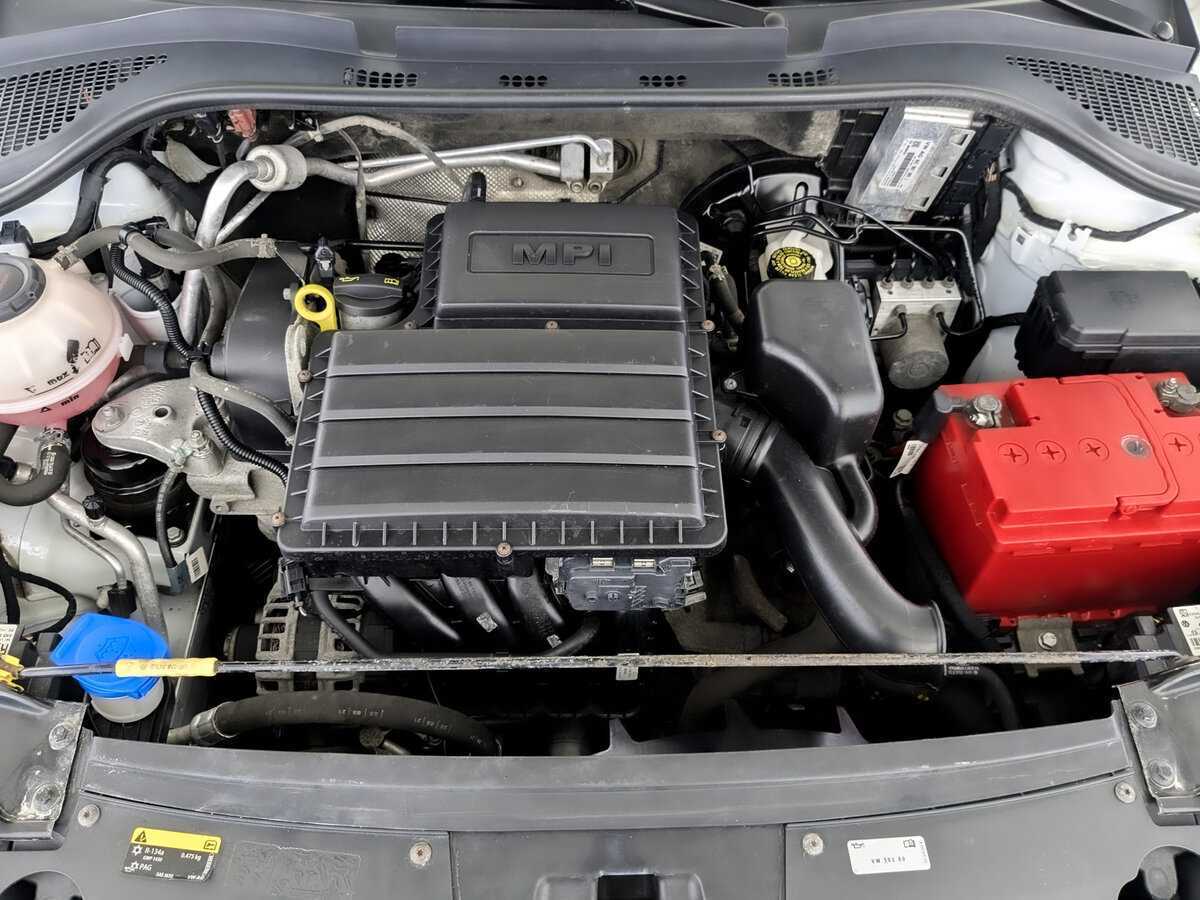 Купить Volkswagen Polo с пробегом. Фото: #8