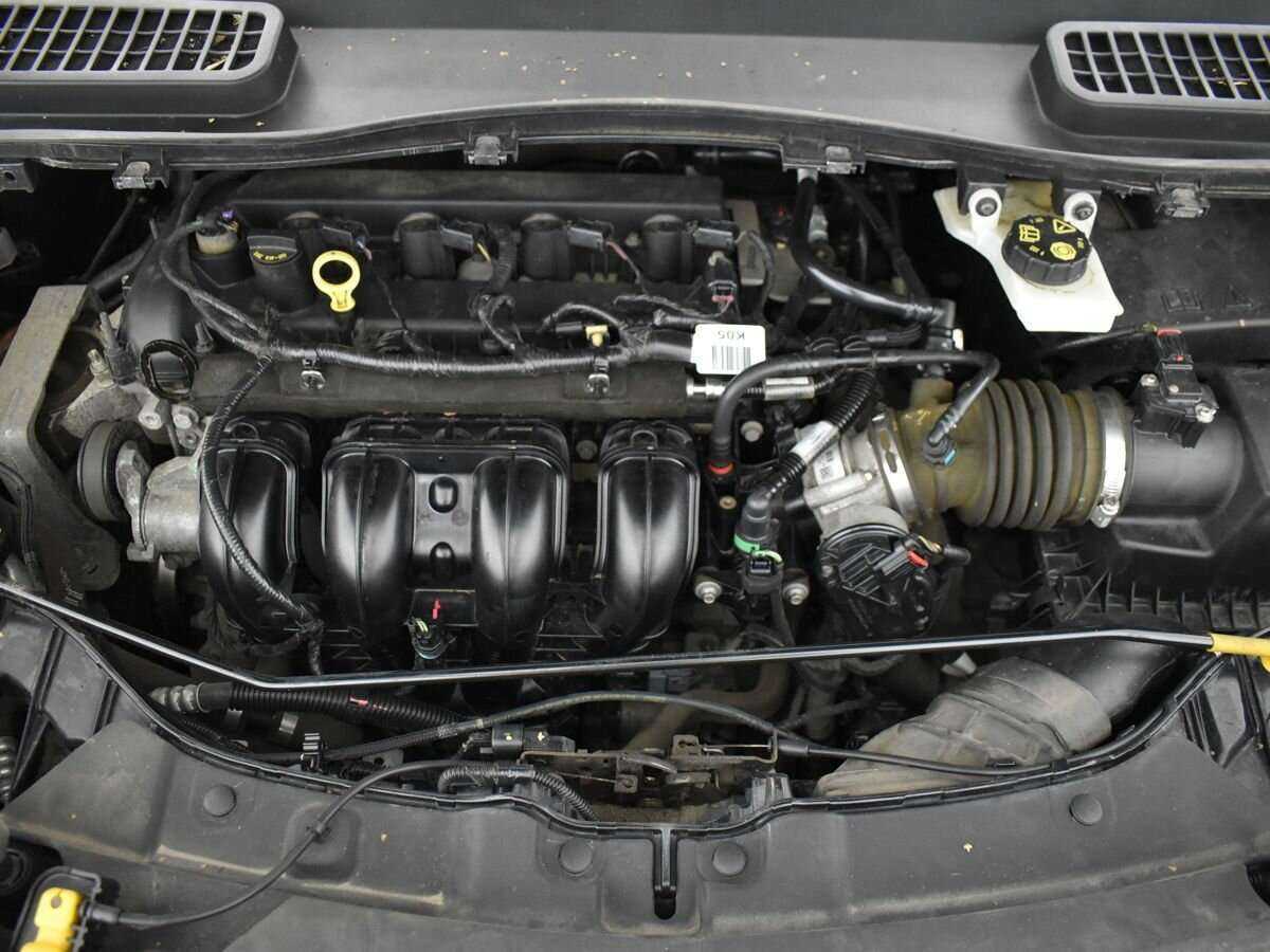 Купить Ford Kuga с пробегом. Фото: #17