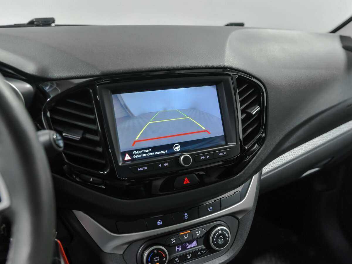 Купить Lada (ВАЗ) Vesta с пробегом. Фото: #11