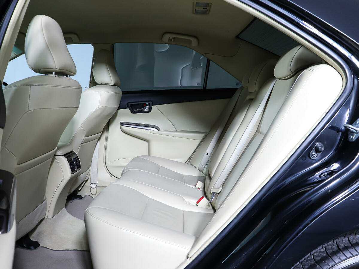 Купить Toyota Camry с пробегом. Фото: #8