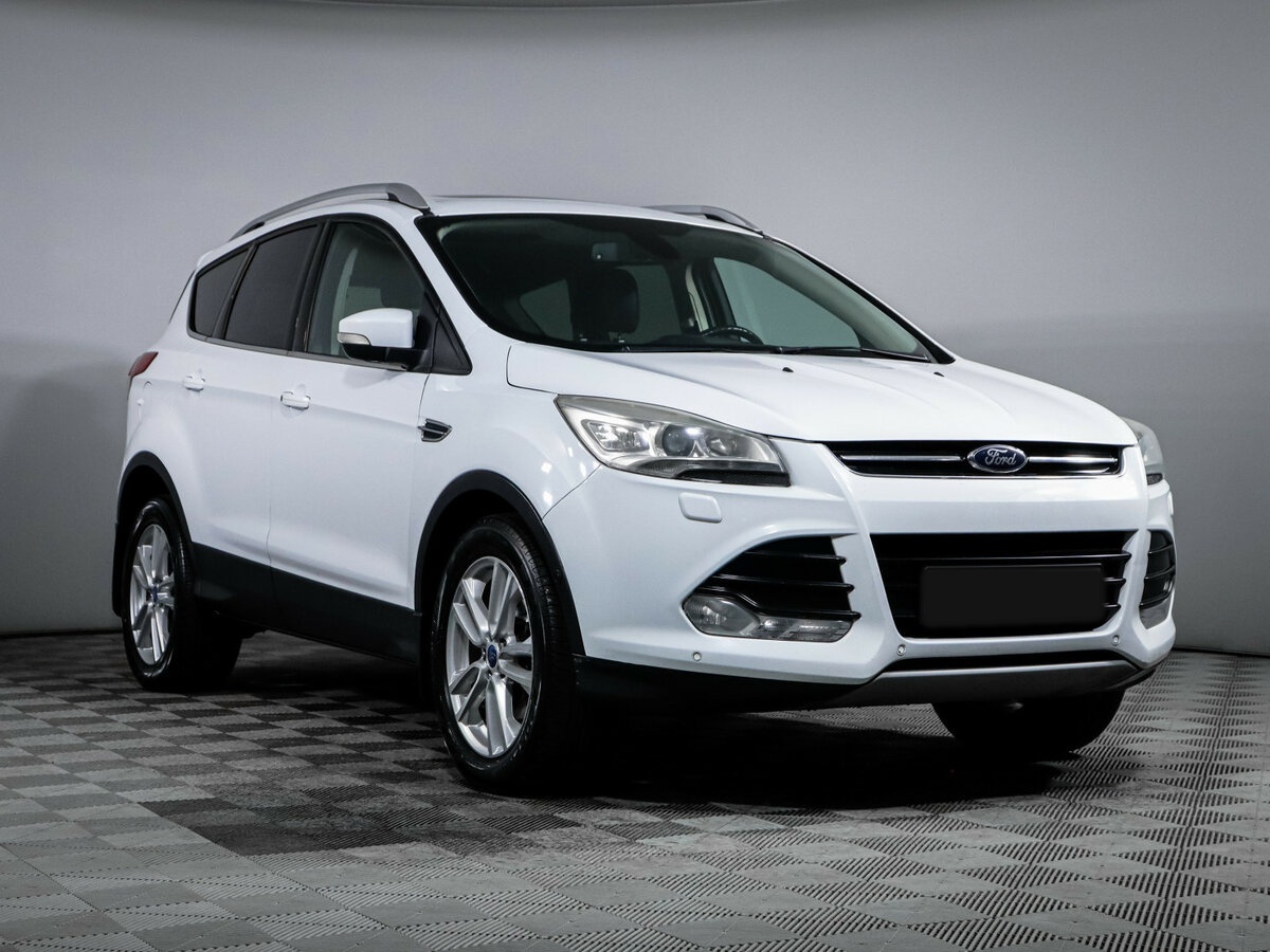 Купить Ford Kuga с пробегом. Фото: #2