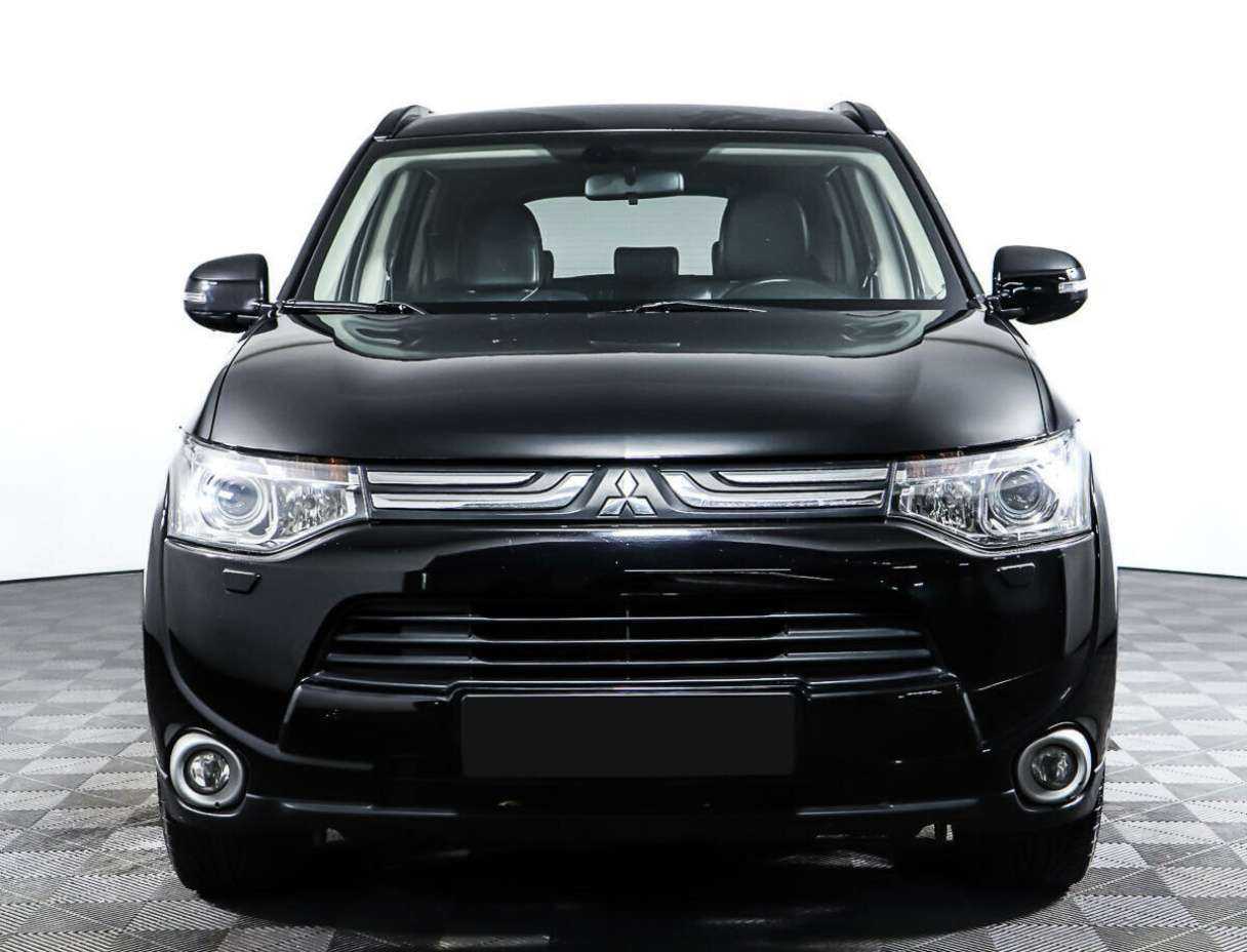 Купить Mitsubishi Outlander с пробегом. Фото: #1