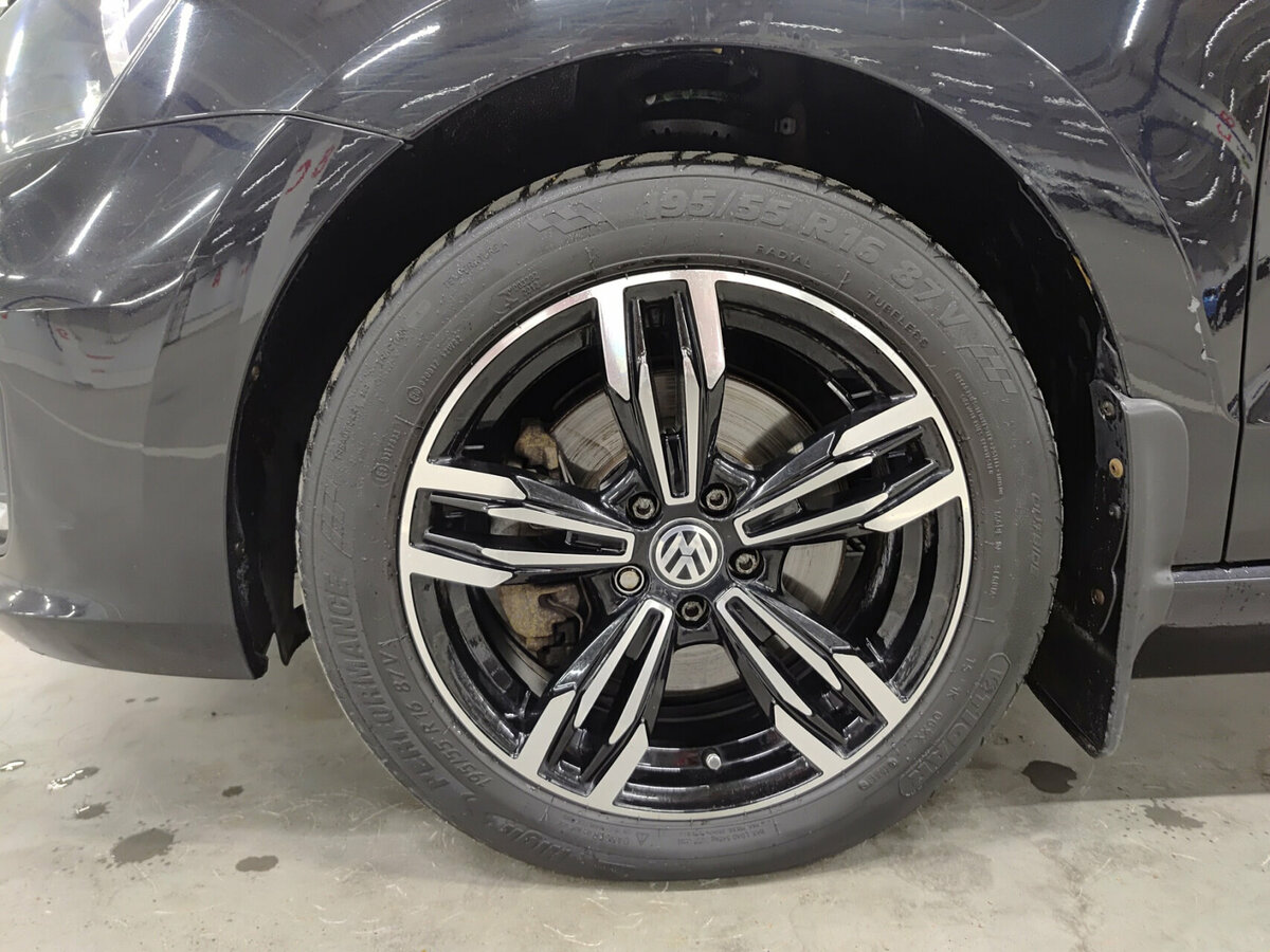 Купить Volkswagen Polo с пробегом. Фото: #16