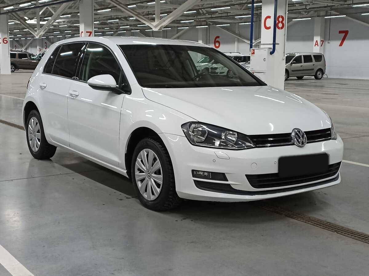 Купить Volkswagen Golf с пробегом. Фото: #2