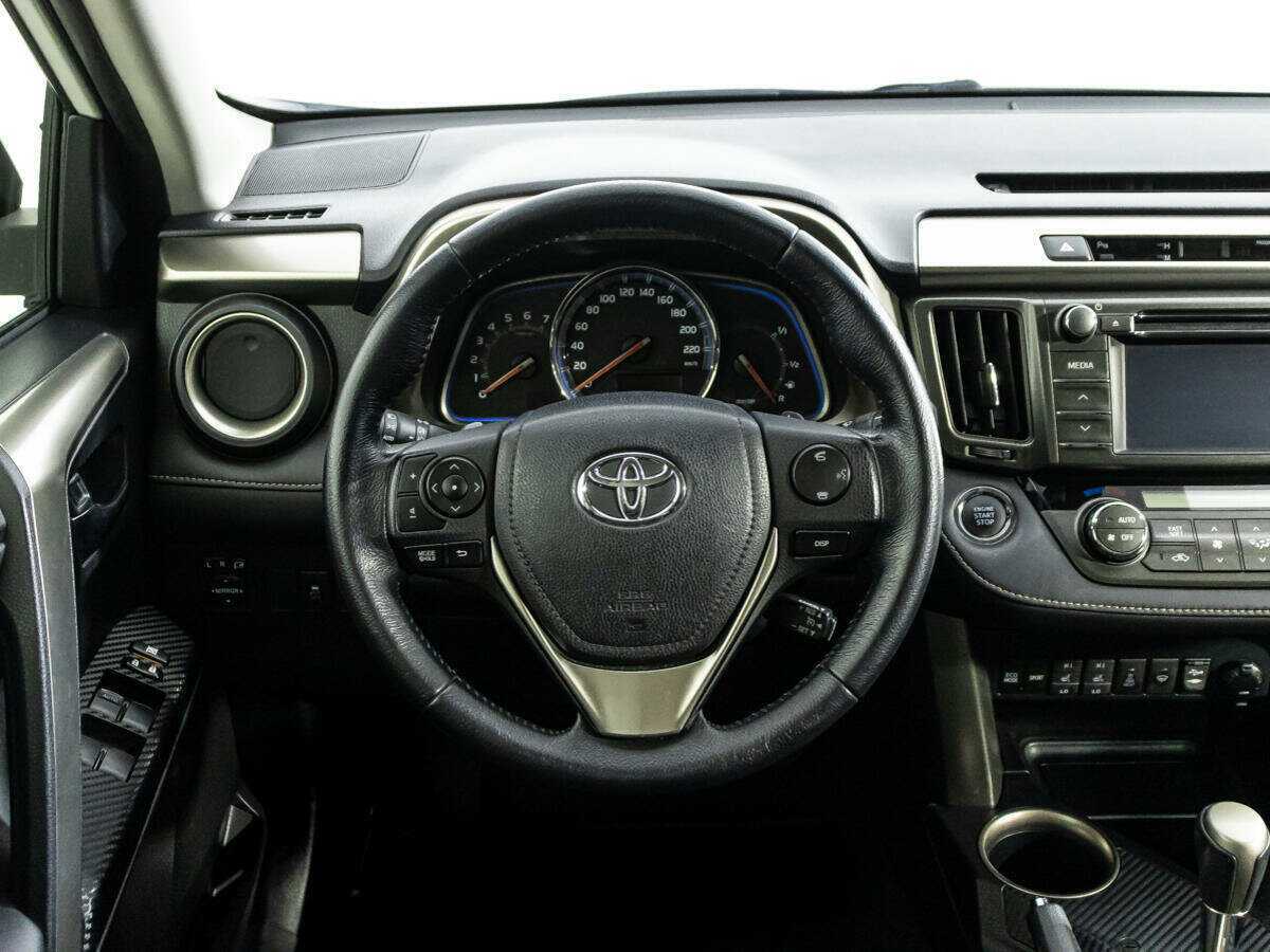 Купить Toyota RAV4 с пробегом. Фото: #19