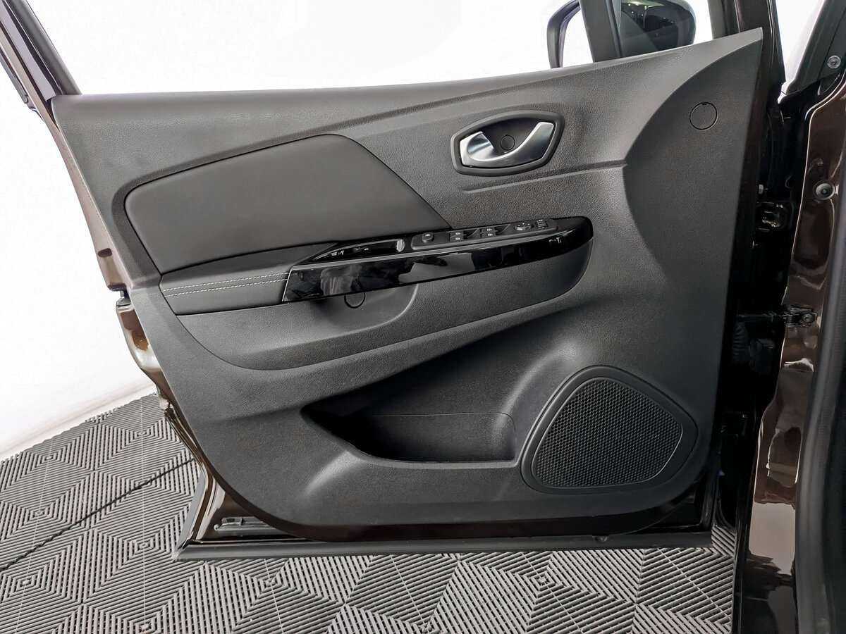 Купить Renault Kaptur с пробегом. Фото: #13