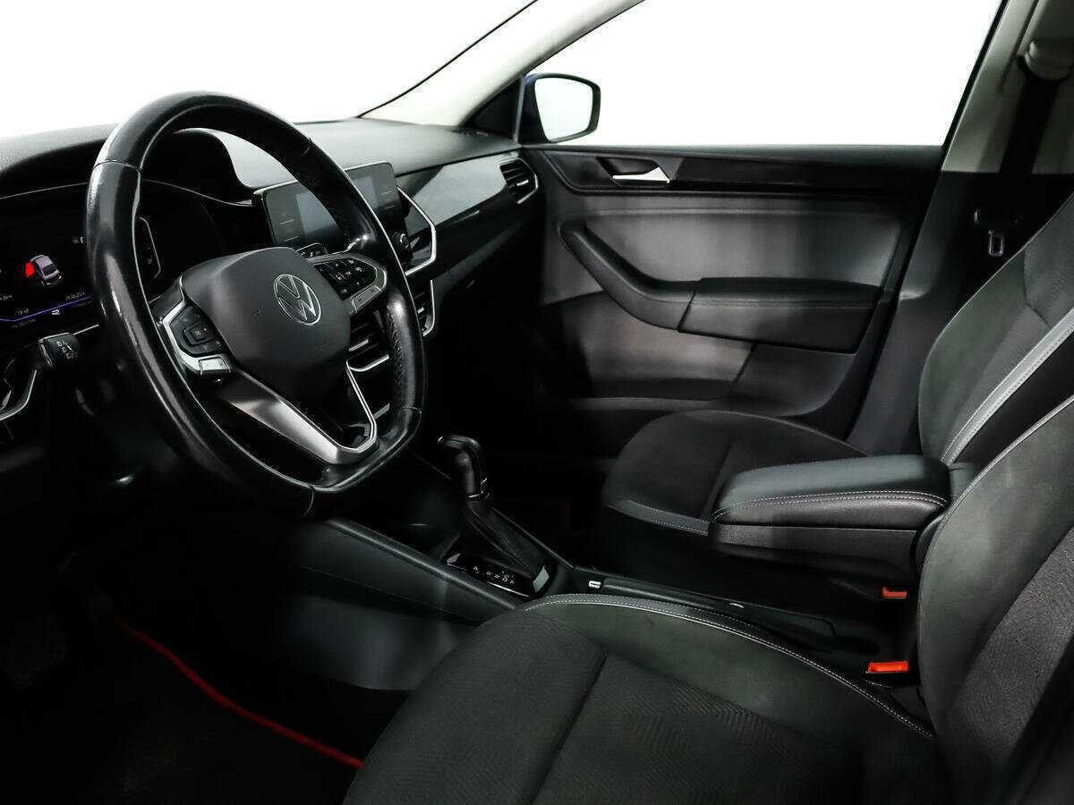 Купить Volkswagen Polo с пробегом. Фото: #8