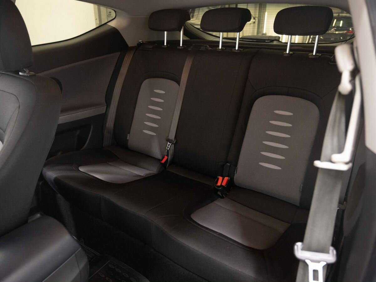 Купить Kia Ceed с пробегом. Фото: #8