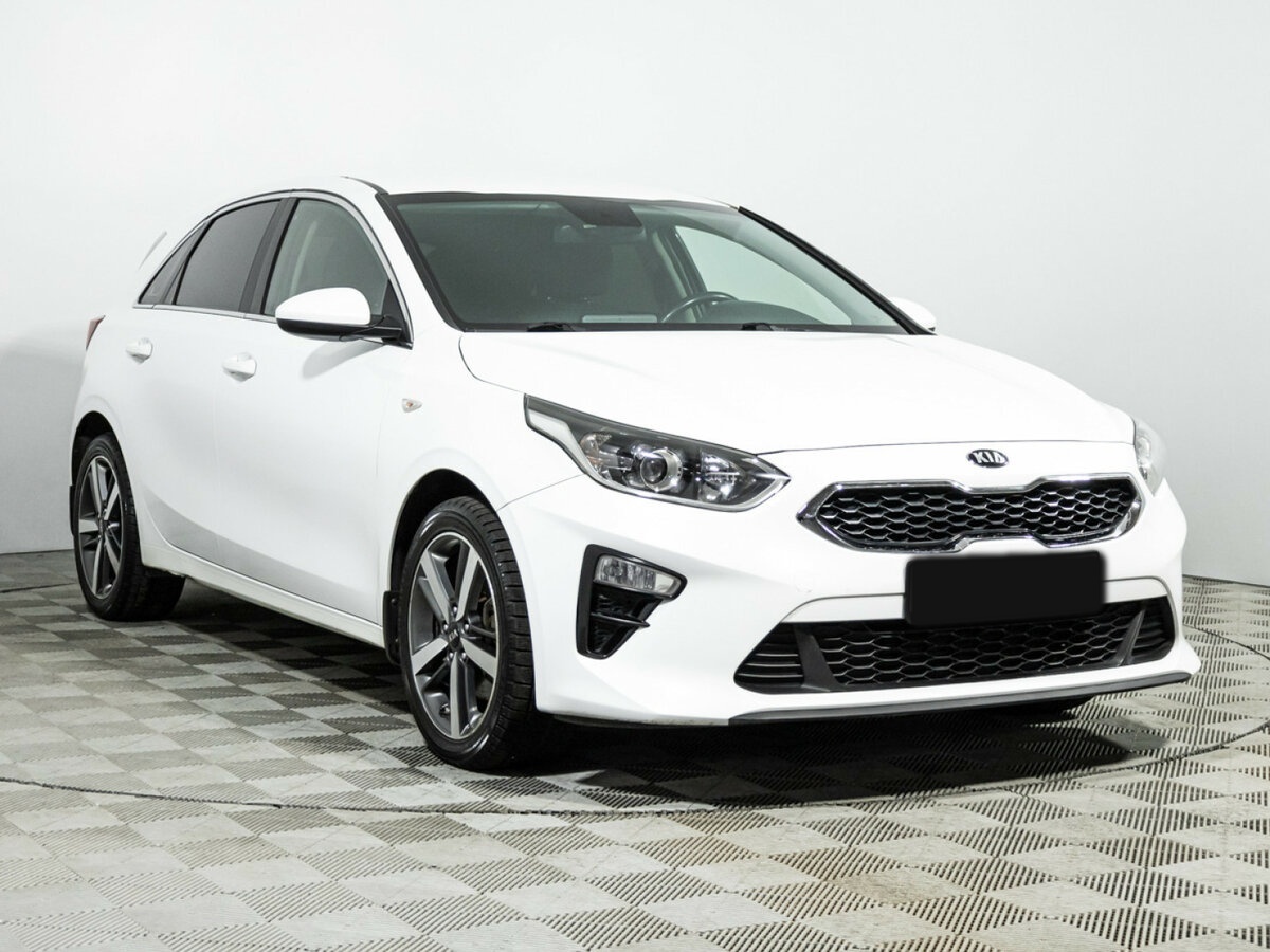 Купить Kia Ceed с пробегом. Фото: #2