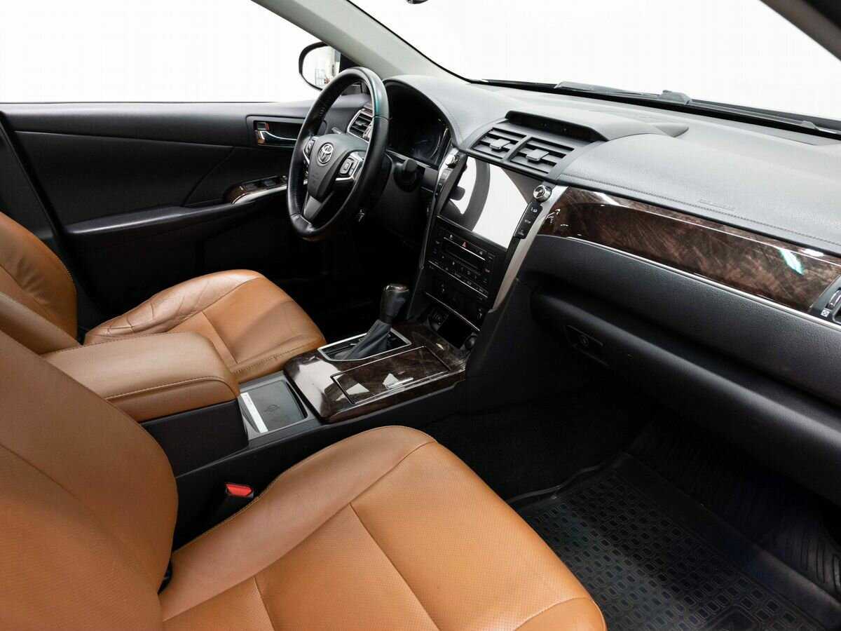 Купить Toyota Camry с пробегом. Фото: #12