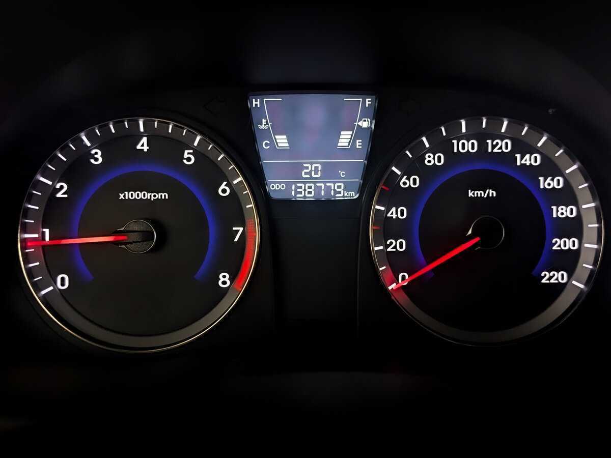 Купить Hyundai Solaris с пробегом. Фото: #10