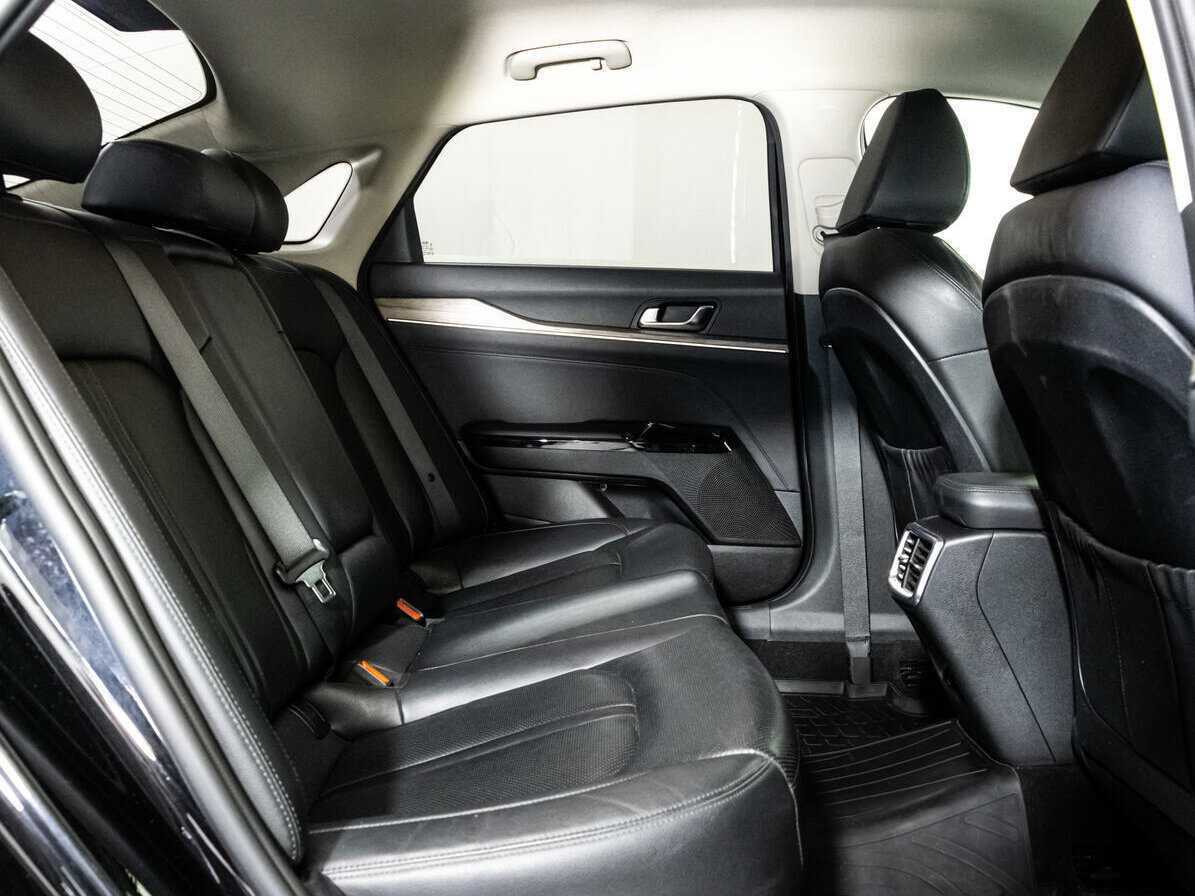 Купить Kia K5 с пробегом. Фото: #15