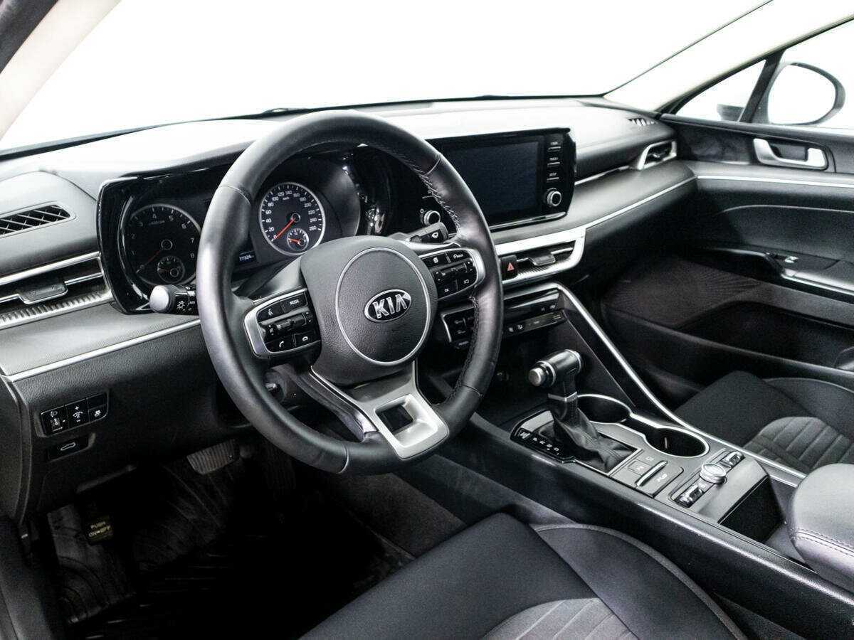 Купить Kia K5 с пробегом. Фото: #10