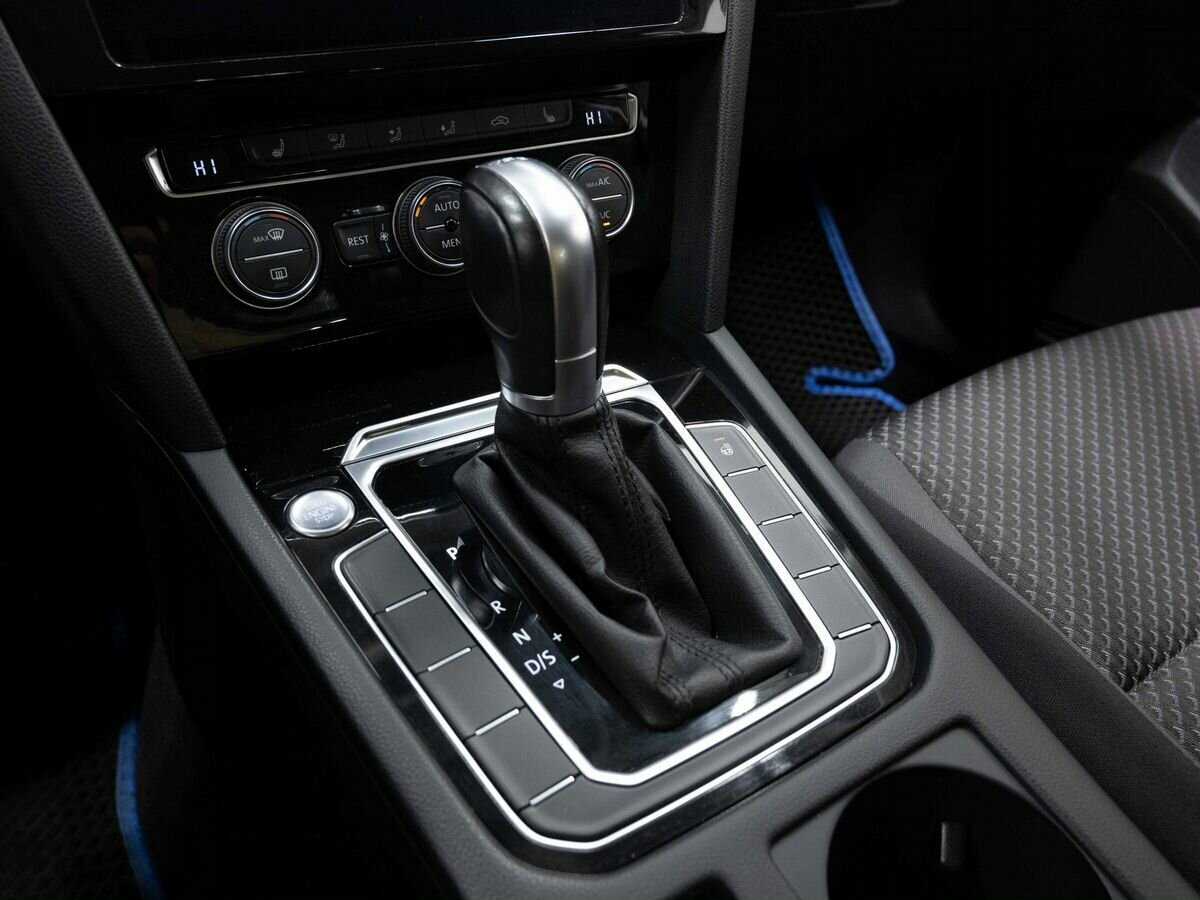Купить Volkswagen Passat с пробегом. Фото: #21