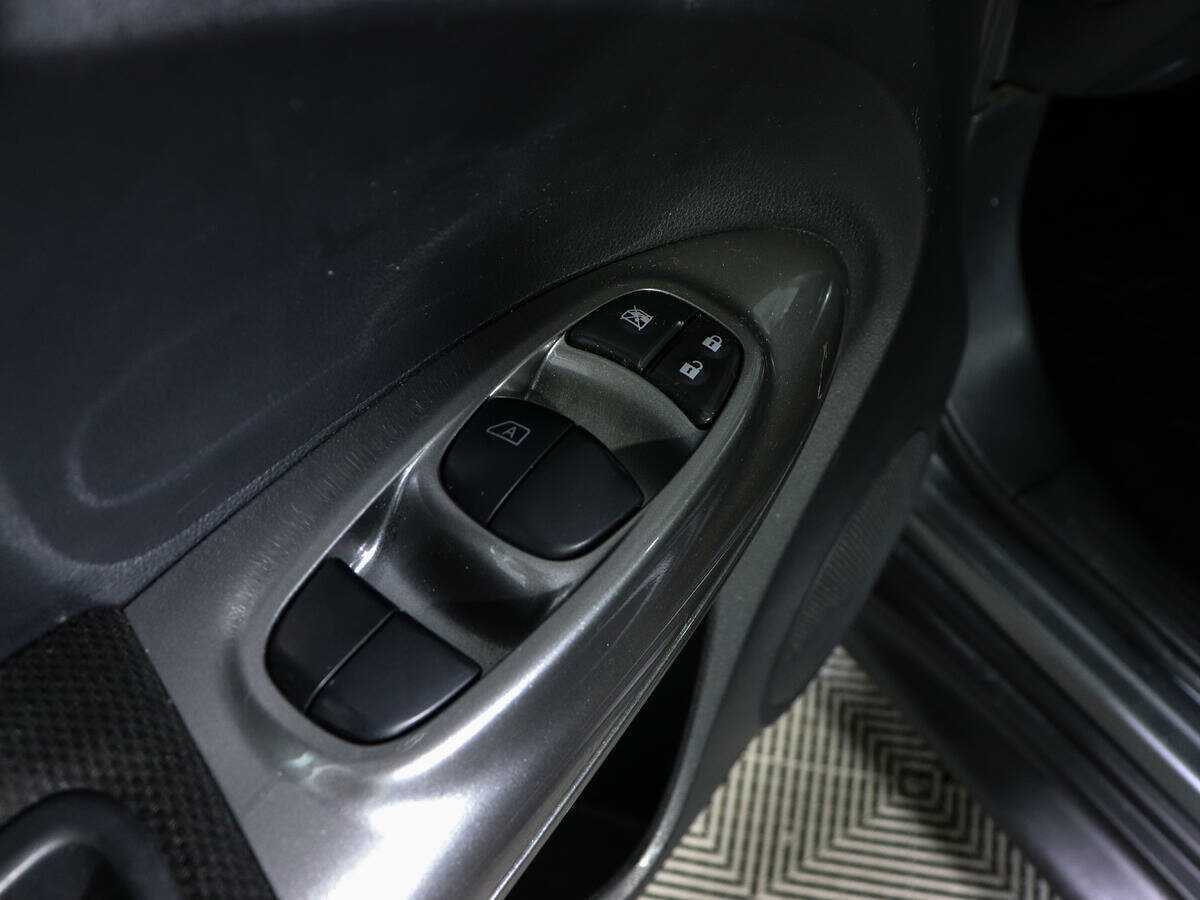 Купить Nissan Juke с пробегом. Фото: #12