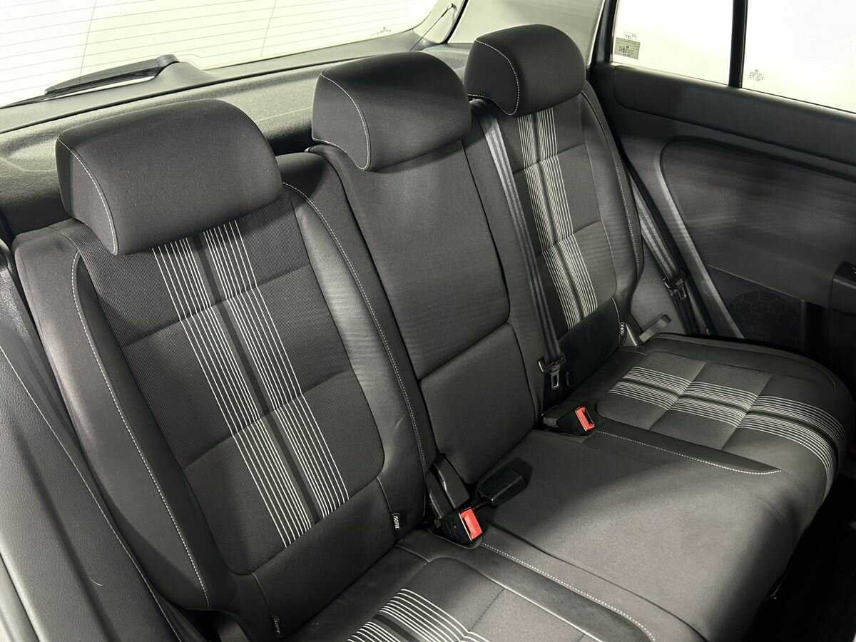 Купить Volkswagen Golf Plus с пробегом. Фото: #13