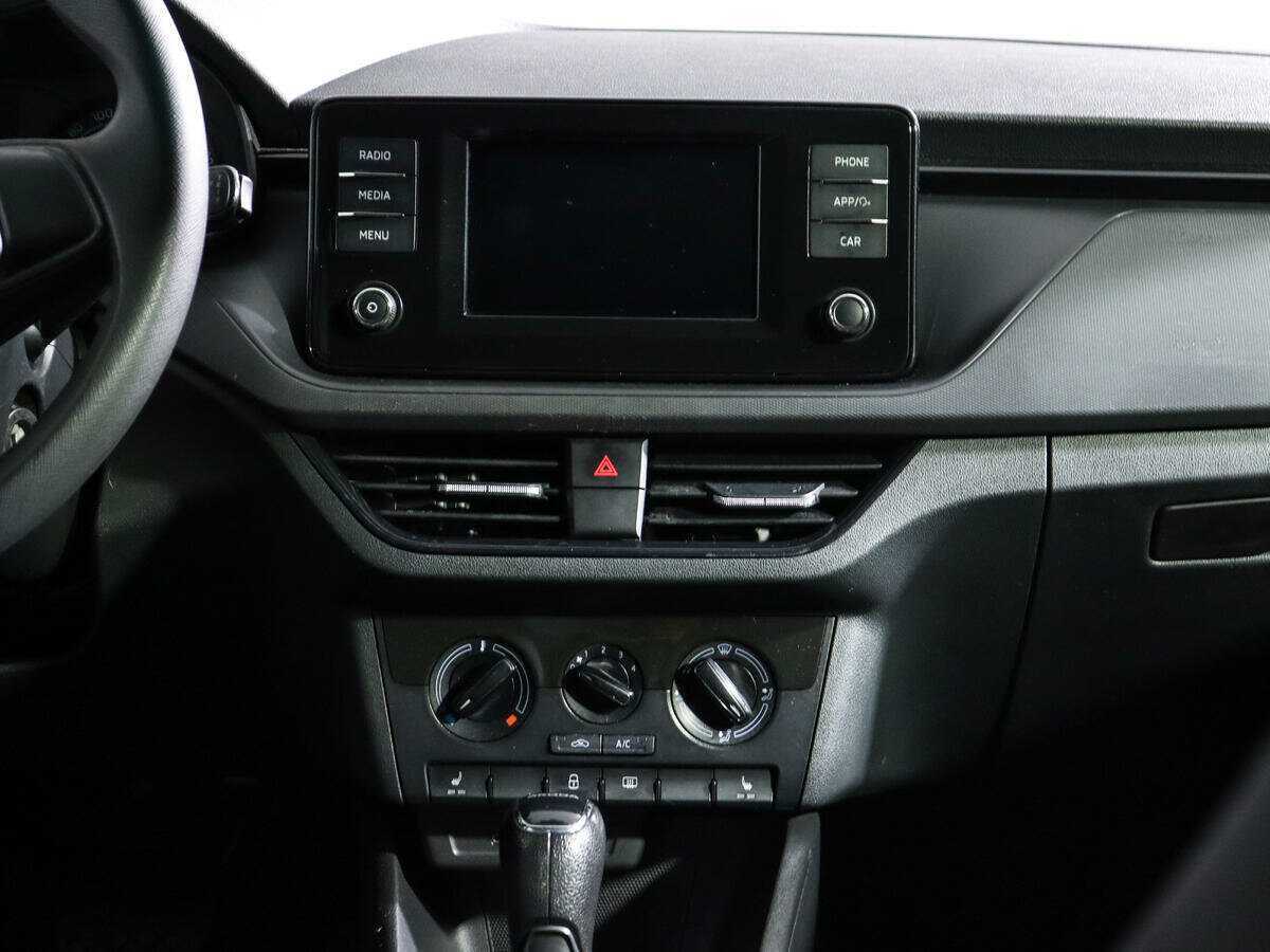 Купить Skoda Rapid с пробегом. Фото: #12