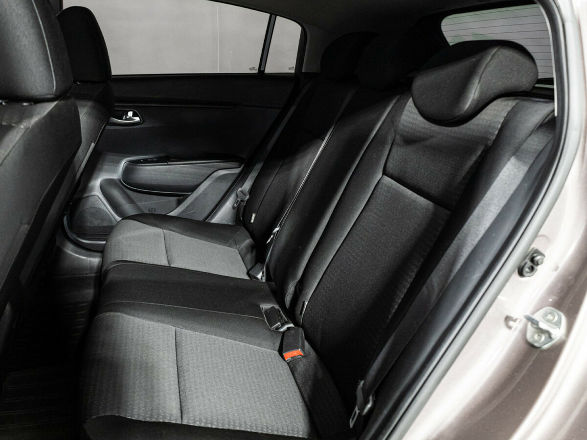 Купить Kia Rio с пробегом. Фото: #9