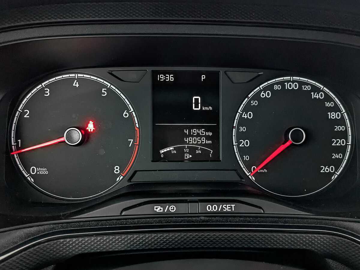 Купить Volkswagen Polo с пробегом. Фото: #12