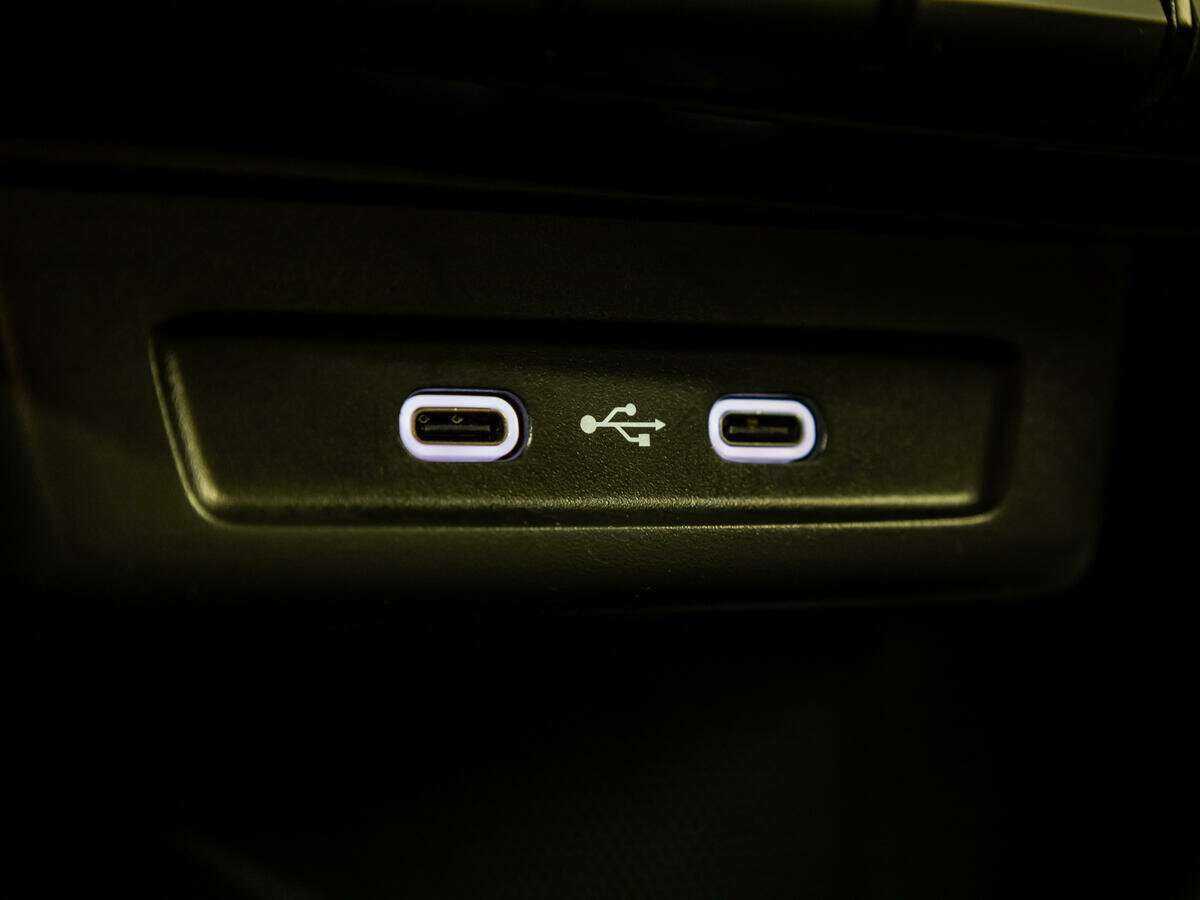 Купить Volkswagen Polo с пробегом. Фото: #14