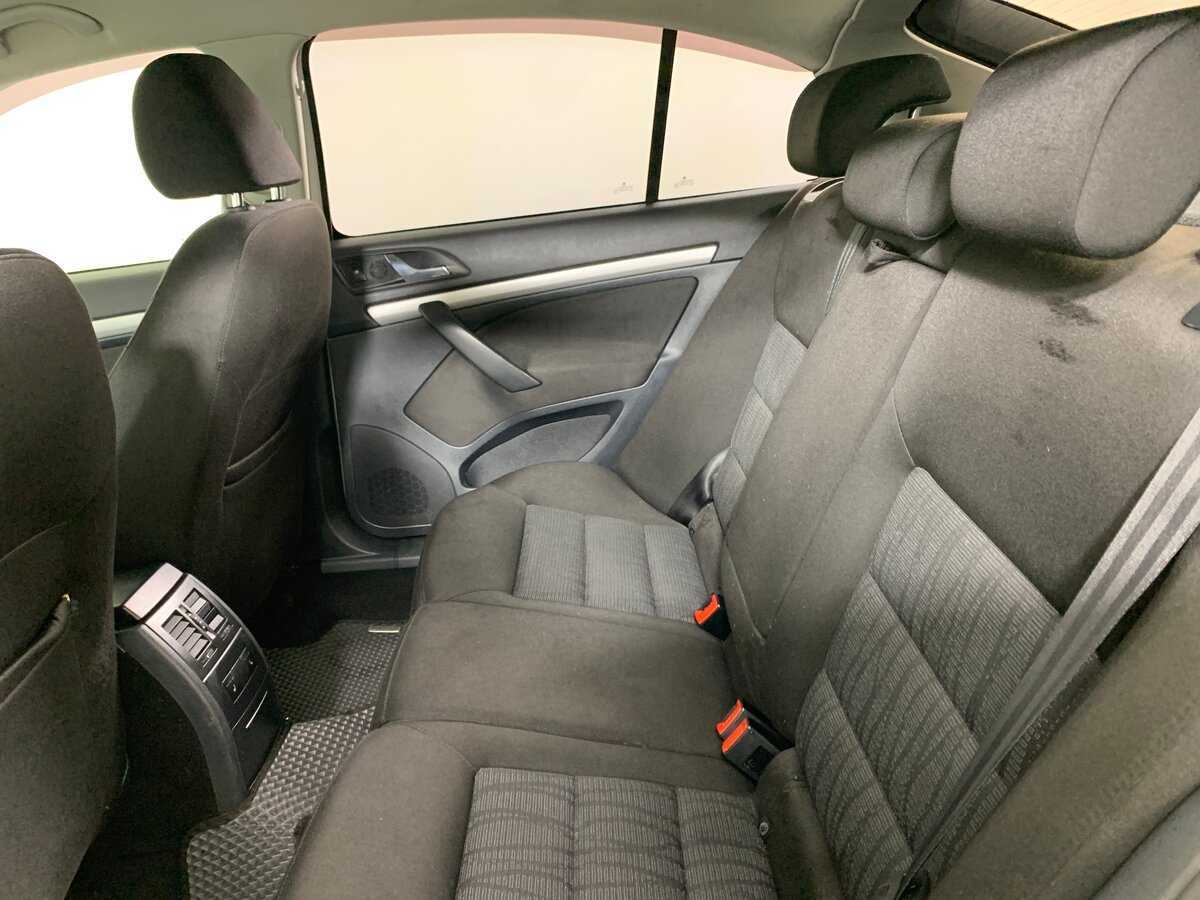 Купить Skoda Octavia с пробегом. Фото: #17