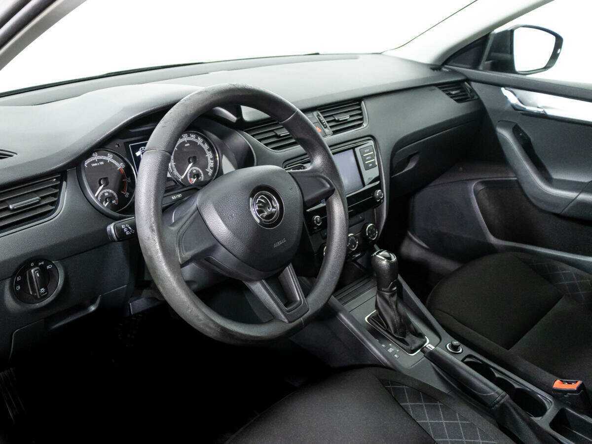 Купить Skoda Octavia с пробегом. Фото: #10