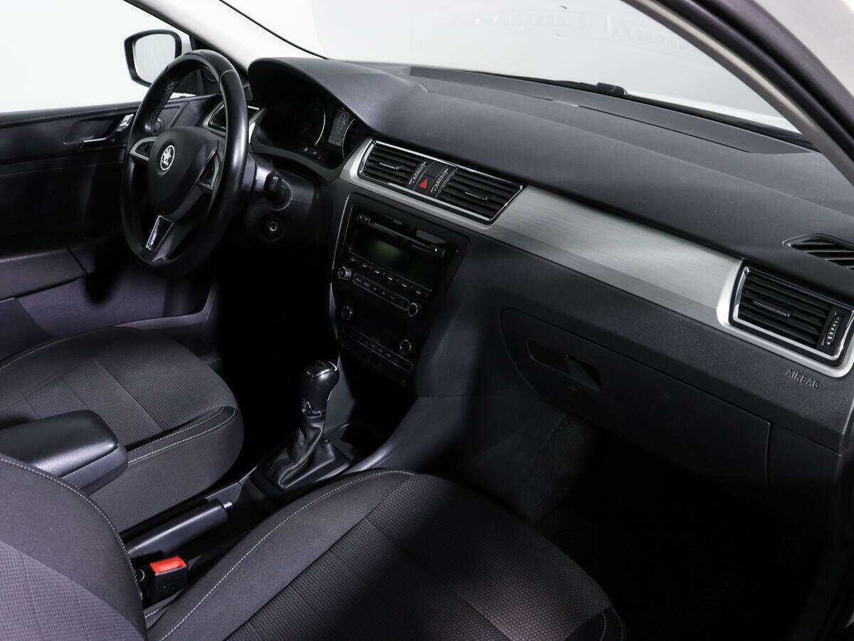 Купить Skoda Rapid с пробегом. Фото: #7