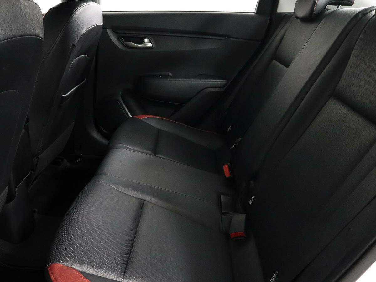 Купить Kia Rio с пробегом. Фото: #7