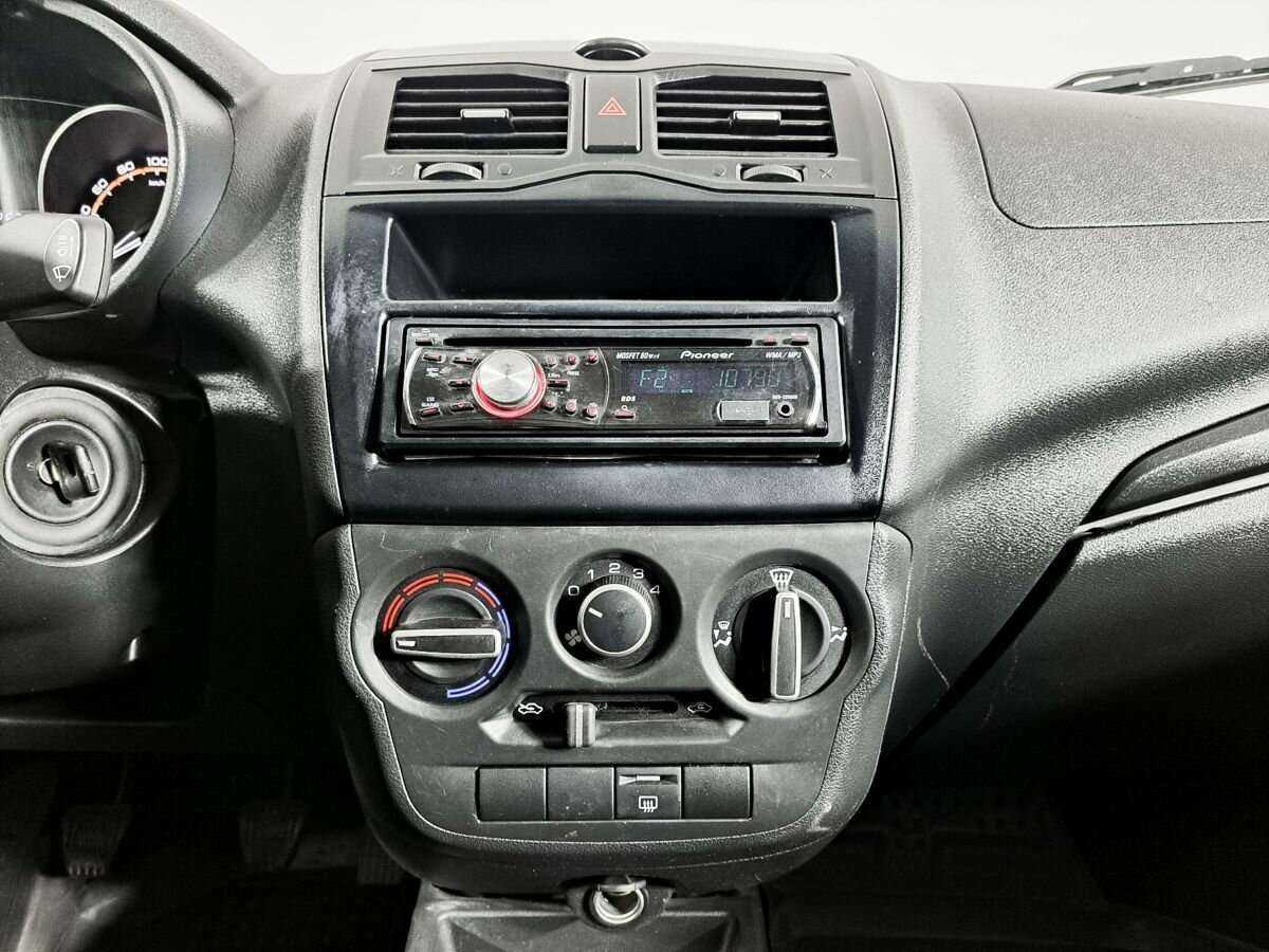 Купить Lada (ВАЗ) Granta с пробегом. Фото: #12