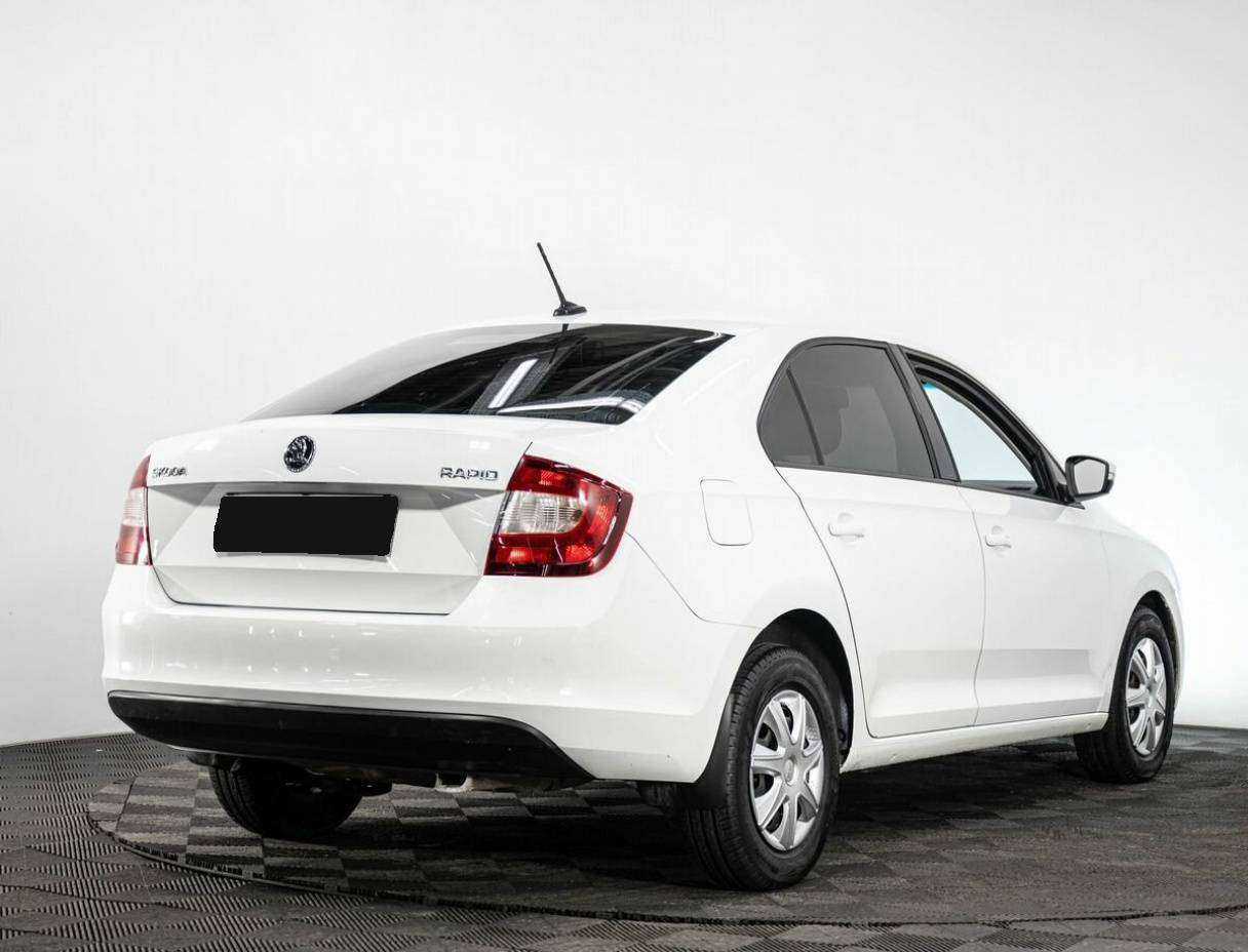 Купить Skoda Rapid с пробегом. Фото: #5
