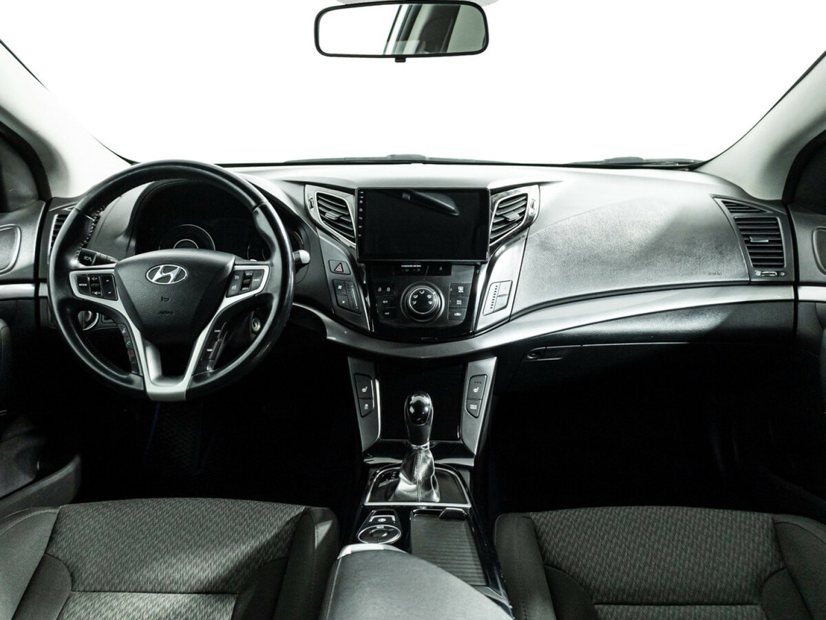 Купить Hyundai i40 с пробегом. Фото: #12